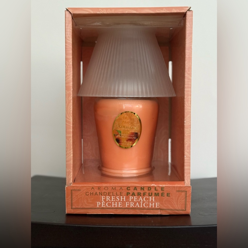 Vintage Aroma Candle with pleated glass lamp shade, fresh peach. New in box.